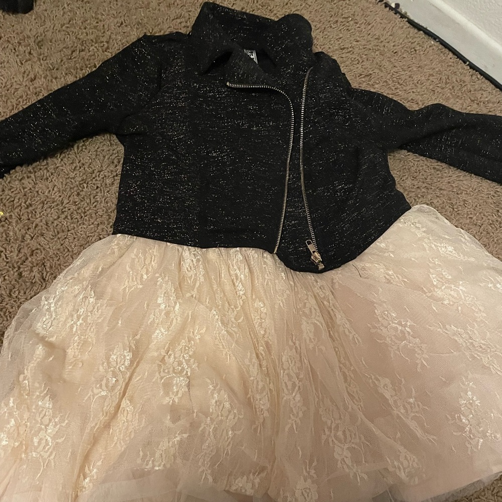 Girls dresses sizes  (red LG 10/12) (white XL 14) (pink 12)